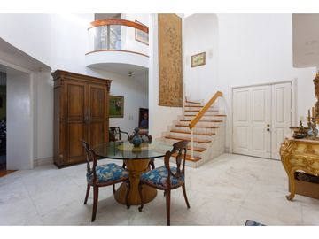 González Suárez, Penthouse en Venta, 664.61m2, 4 Habitaciones