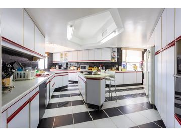 González Suárez, Penthouse en Venta, 664.61m2, 4 Habitaciones