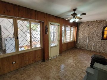 Casa PH en venta en Haedo Sur