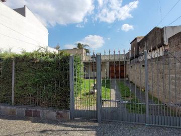 Casa PH en venta en Haedo Sur