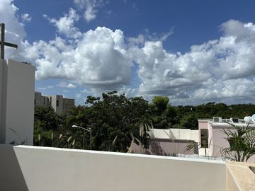 Townhouses de lujo de 3 Recamaras en Temozón Norte. 
