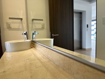VENTA DEPARTAMENTO LOMAS DE VISTA HERMOSA