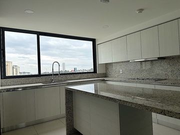 VENTA DEPARTAMENTO LOMAS DE VISTA HERMOSA