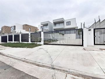 Casa en Venta en Bosques de Montemar