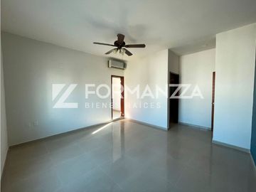 Casa en Venta en Fraccionamiento Margaritas en Colima