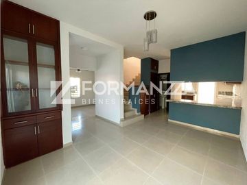 Casa en Venta en Fraccionamiento Margaritas en Colima