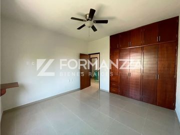 Casa en Venta en Fraccionamiento Margaritas en Colima