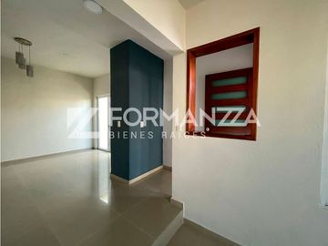 Casa en Venta en Fraccionamiento Margaritas en Colima