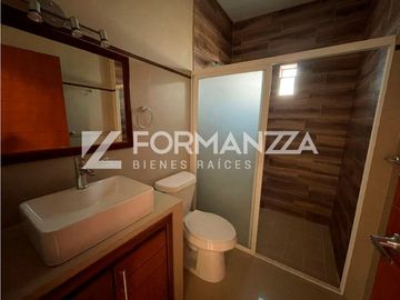 Casa en Venta en Fraccionamiento Margaritas en Colima