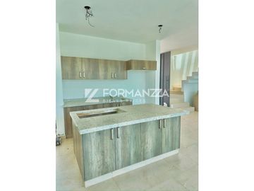 Casa Nueva en Venta en Fracc. Diamante en Manzanillo