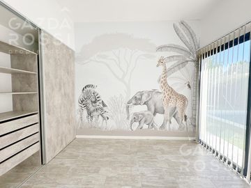 Excelente propiedad 5 amb a la venta en Barrio Privado Don Joaquin, Canning