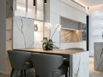Departamento en VENTA en Puerto Madero, categoría, balcón y vista al Río.