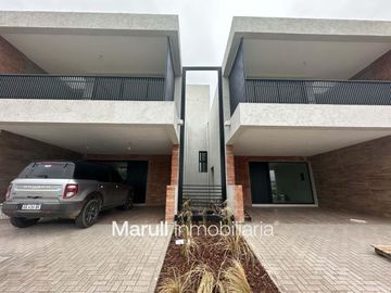 Duplex de categoria en La Luisita 3 dormitorios balcon a estrenar