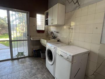 Casa de 4 amb. a la venta en Ezeiza a pocos mts de la Autopista