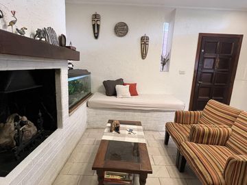 Casa de 4 amb. a la venta en Ezeiza a pocos mts de la Autopista