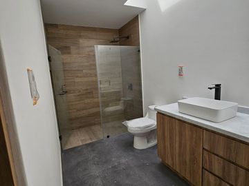 Residencia nueva en venta Rancho San Juan, Oportunidad!!!