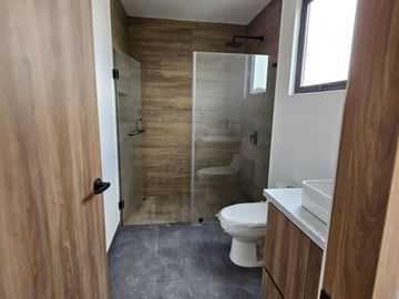 Residencia nueva en venta Rancho San Juan, Oportunidad!!!