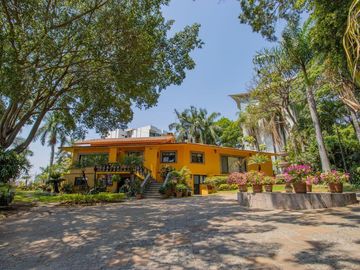 CASA  EN ACAPATZINGO