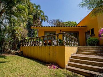 CASA  EN ACAPATZINGO
