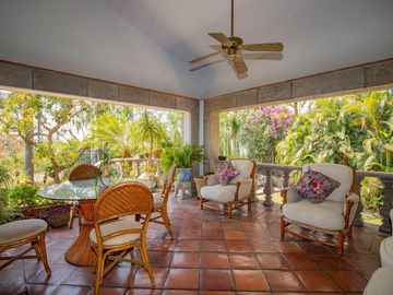 CASA  EN ACAPATZINGO