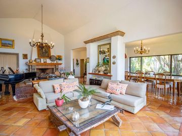 CASA  EN ACAPATZINGO