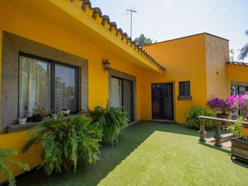 CASA  EN ACAPATZINGO
