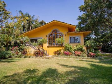 CASA  EN ACAPATZINGO