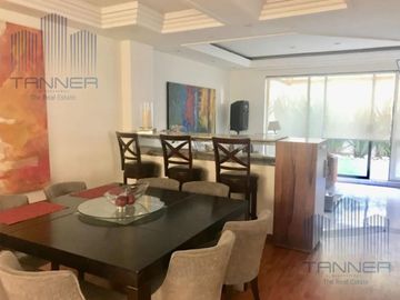 VENTA DE CASA EN CONDOMINIO EN INTERLOMAS, FRENTE A PASEO INTERLOMAS (L)