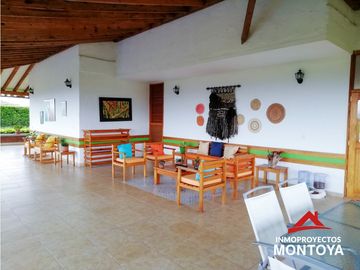 Permuta! Casa campestre en Montenegro, Quindío