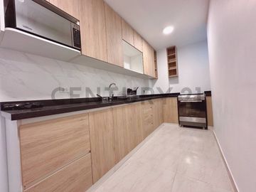 Exclusivo Dúplex Remodelado con Terraza y Ubicación Estratégica