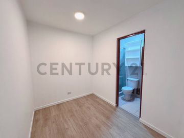 Exclusivo Dúplex Remodelado con Terraza y Ubicación Estratégica
