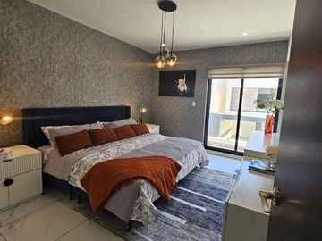CASA VENTA EN DOMINIO CUMBRES