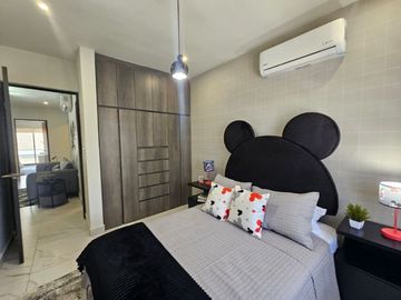 CASA VENTA EN DOMINIO CUMBRES