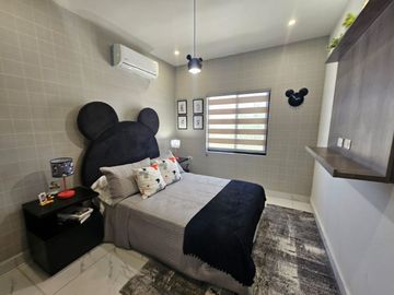 CASA VENTA EN DOMINIO CUMBRES