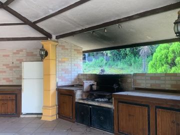 QUINTA  VENTA EN EL BARRIAL