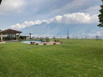 CASA EN VENTA EN JARDINES COLONIALES