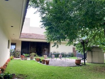 CASA EN VENTA EN JARDINES COLONIALES