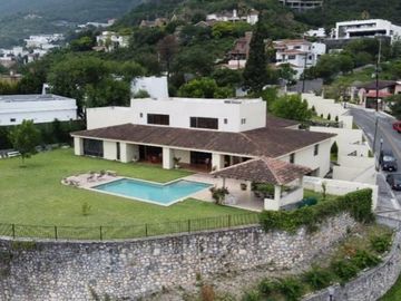 CASA EN VENTA EN JARDINES COLONIALES