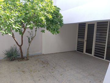 CASA EN BARRIO LA PIMIENTA