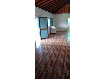 Se vende espectacular finca - chalet a 15 minutos del parque del café