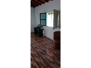 Se vende espectacular finca - chalet a 15 minutos del parque del café