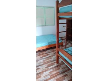 Se vende espectacular finca - chalet a 15 minutos del parque del café