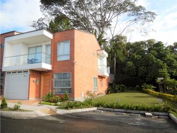 Casa para Arriendo Amoblada en San Antonio Rionegro
