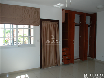 PH VILLA VALENCIA CASA REMODELADA EN VENTA, COSTA SUR (6)