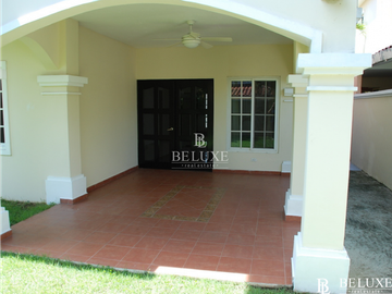 PH VILLA VALENCIA CASA REMODELADA EN VENTA, COSTA SUR (6)