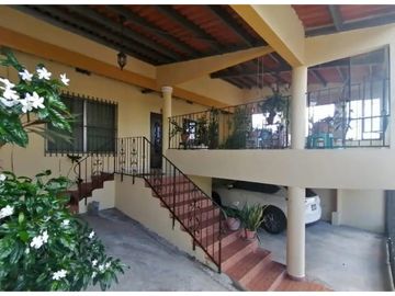 VENTA DE CASA EN CERRO VIENTO 3R