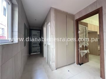 Venta de casa en Santa María