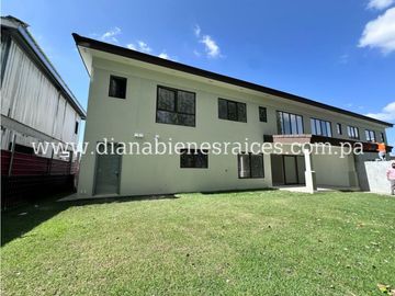 Venta de casa en Santa María