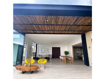 Hermosa casa campestre 4 habitaciones y servicio piscina via circasia