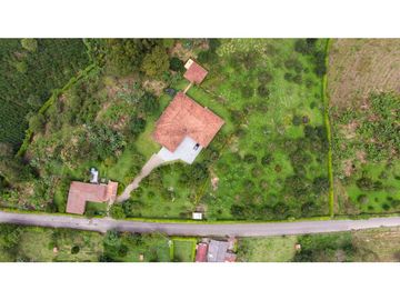 SE VENDE CASA CAMPESTRE, QUINDIO